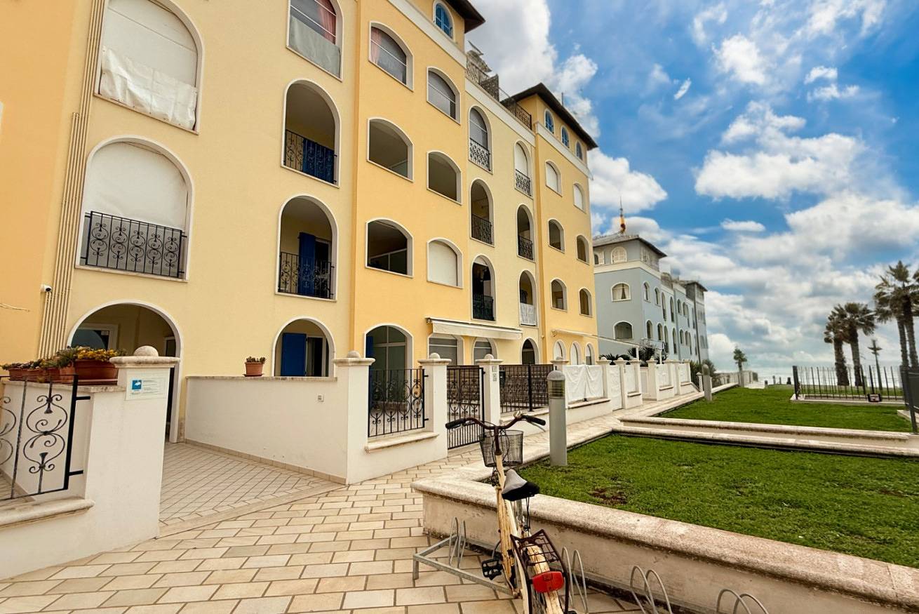 Ganze Wohnung, Ferienwohnung für 6 Personen mit Balkon/Terrasse in Porto Recanati, Adriaküste Marken