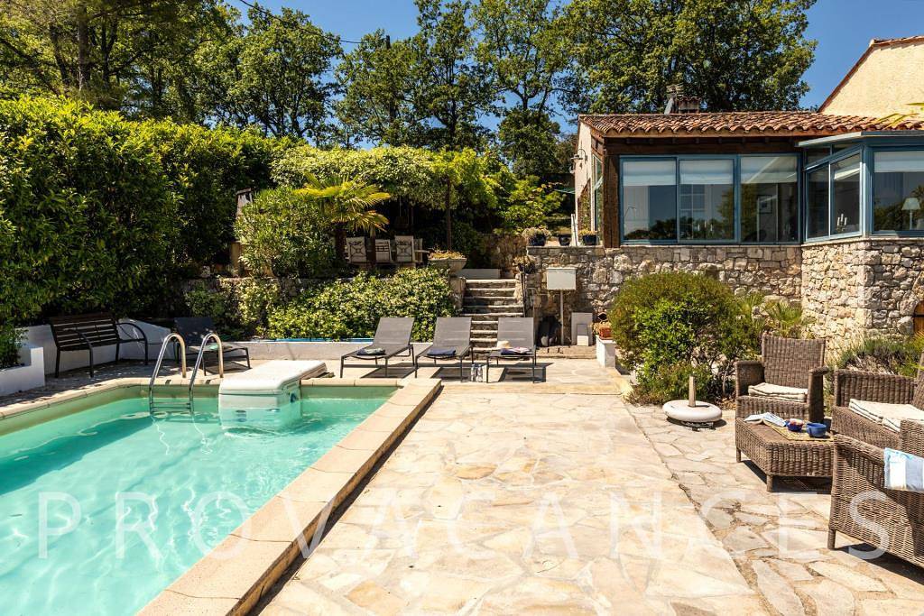 Schöne Villa mit Pool am Stadtrand von Seillans in Seillans, Draguignan Region