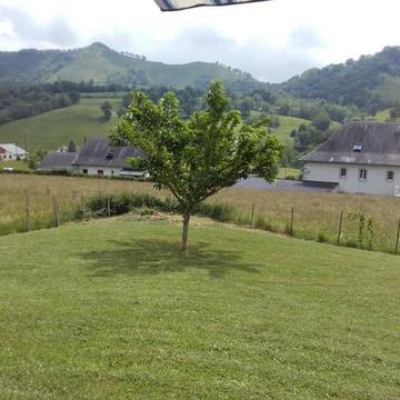 Gîte pour 4 personnes, avec terrasse et vue en Pyrénées-Atlantiques