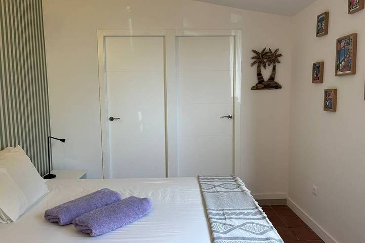 Gîte pour 2 personnes, avec jardin et terrasse dans Los Menores - 4