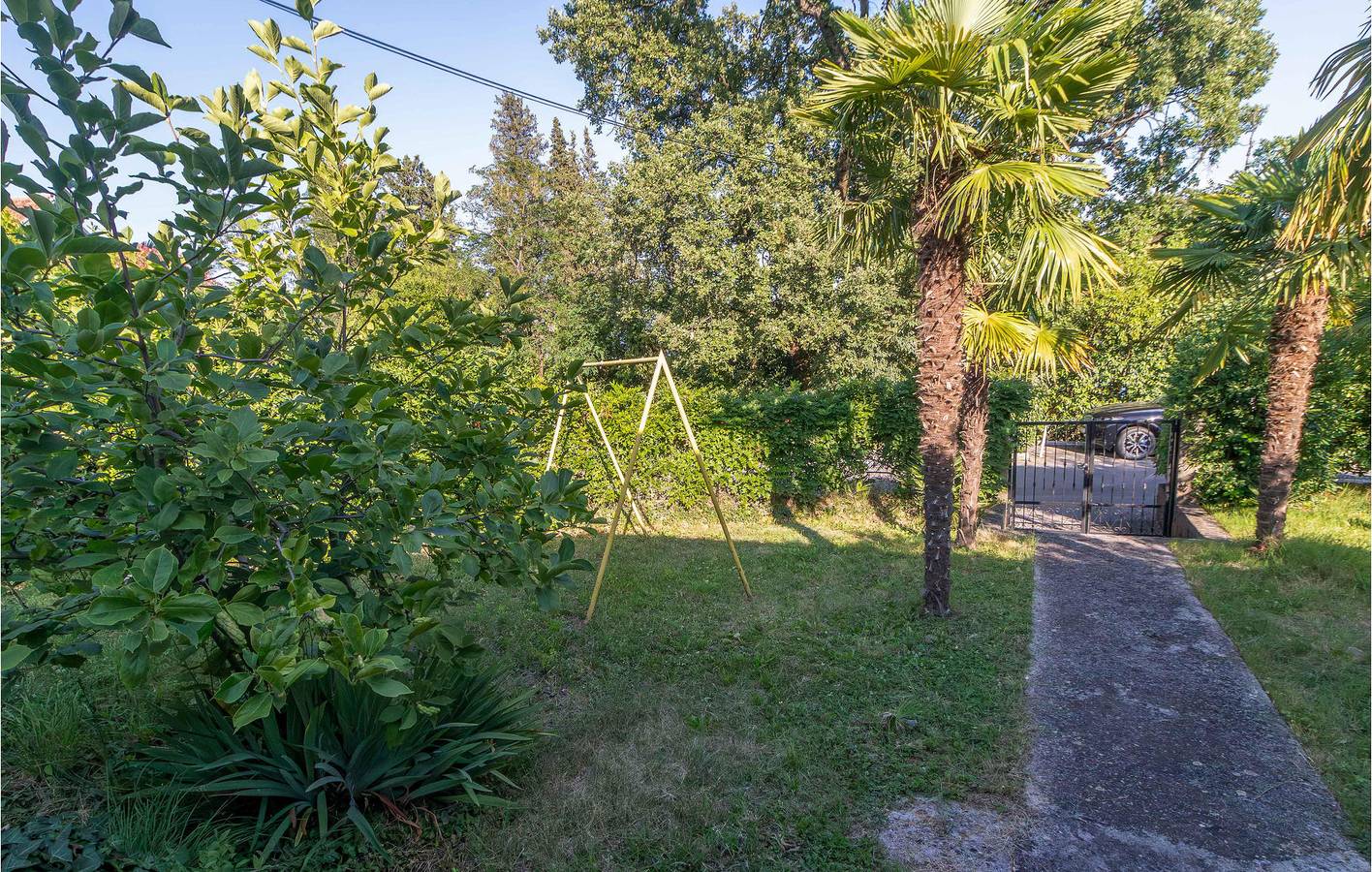 Ganze Ferienwohnung, Gemütliche 2-Zimmer-Wohnung mit Terrasse, Parkplatz und 2 km Entfernung zum Hundestrand in Ika, Opatija Riviera