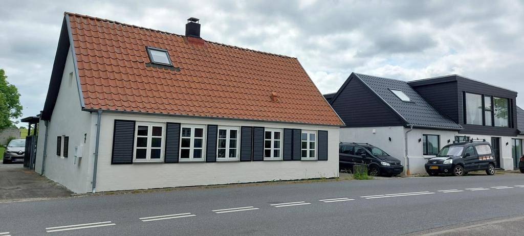 Geräumiges Ferienhaus mit 240 m² auf privatem, geschlossenem Grundstück – ideal für Familien in Rønde, Süddjursland