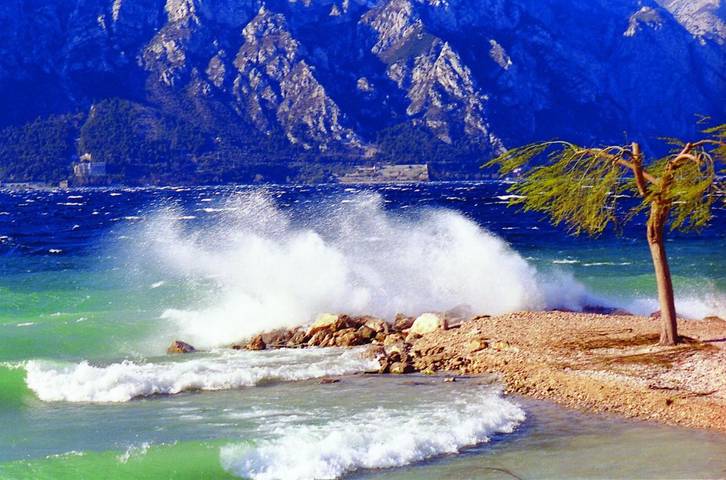 Hôtel pour 2 personnes, avec vue ainsi que balcon et vue sur le lac à Malcesine - 3