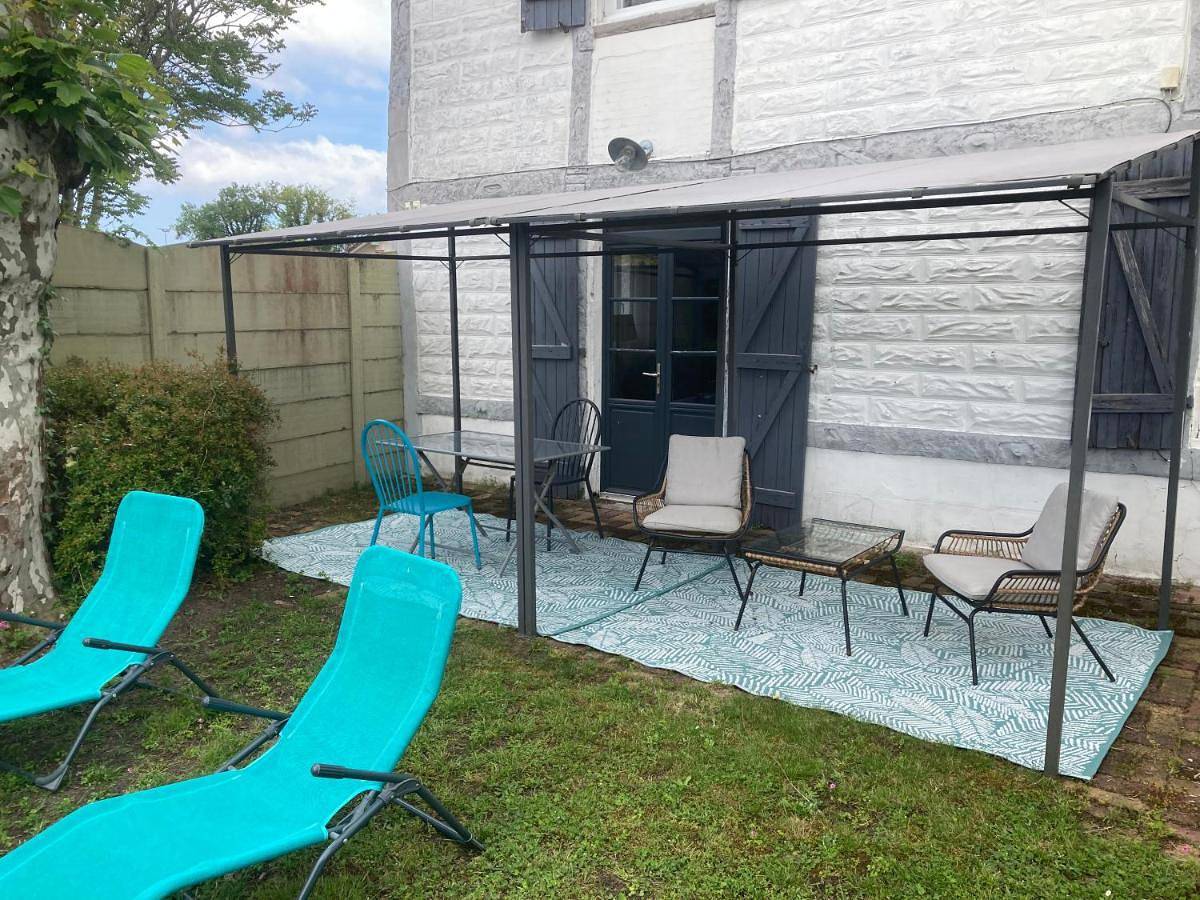 Appartement entier, One-Bedroom Apartment in Saint-Julien-en-Born, Côte d’Argent