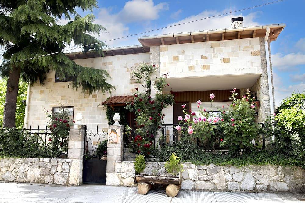 Homerez - Maison spacieuse avec jardin à Abejar in Abejar, Province de Soria