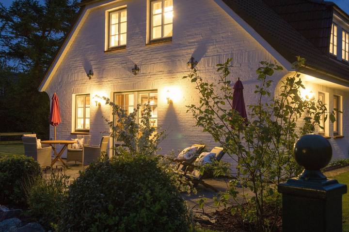 Ferienhaus für 3 Personen, mit Whirlpool und Garten sowie Terrasse und Sauna - 1