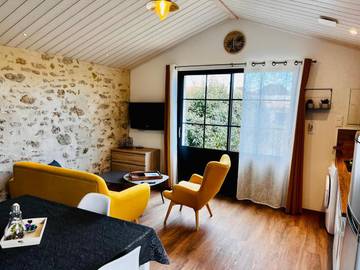 Gîte pour 4 personnes, avec jardin à L'Épine