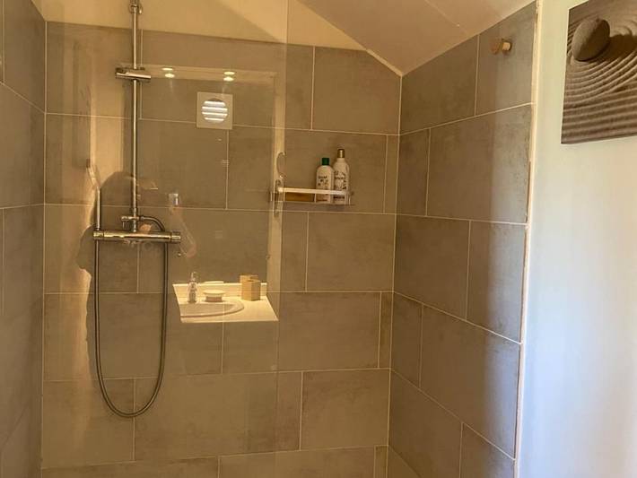 Gîte pour 2 personnes, avec terrasse dans Saint-Gilles les Bains - 4