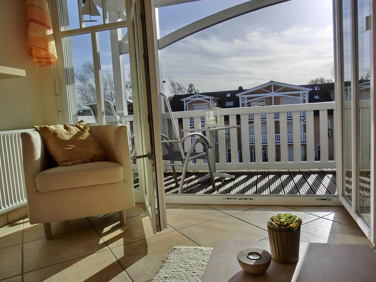 Apartamento entero, Strandnahe Fewo im Dachgeschoss mit zwei Balkone und Fahrrädern. in Graal-Müritz, Rostock y sus alrededores