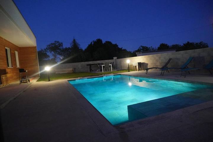 Chambre d’hôte pour 2 personnes, avec Terrasse et Vue à Bourges - 4