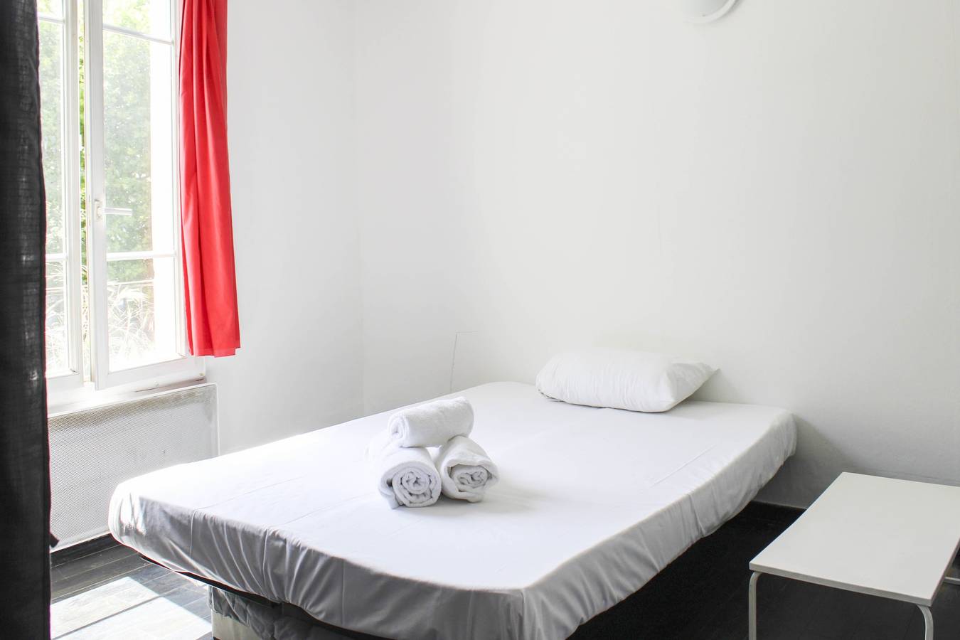 Estudio entero, Pleasant studio with Wifi just outside Paris in Montreuil, Sena-Saint Denis