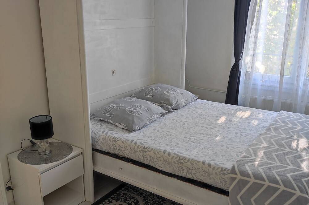 Apartamento entero, Building part of the city's heritage in Joinville-le-Pont, Valle del Marne