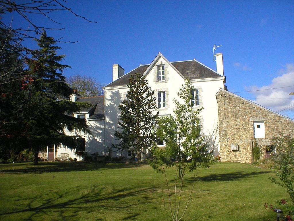 Kervégant Chambres d'hôtes - Chambre Bleue in Riec-sur-Bélon, Région de Quimper
