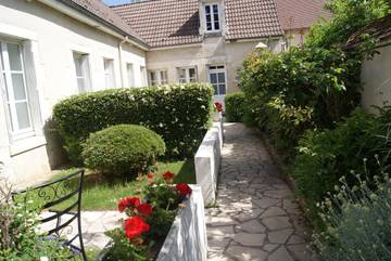 Hôtel pour 2 personnes, avec jardin et vue, animaux acceptés à Issoudun
