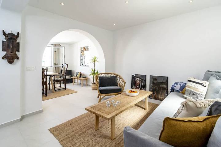 Ganze Wohnung, San Pedro apt - terrace by Costarentals in San Pedro de Alcántara, Marbella