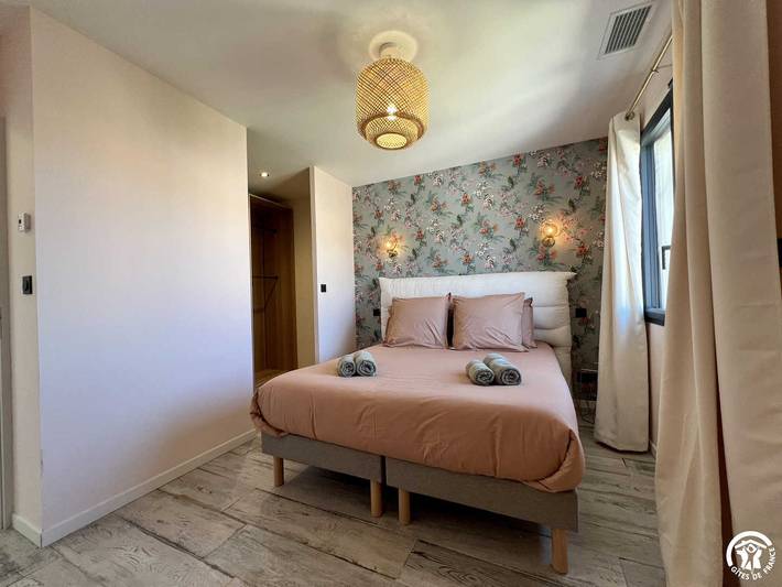 Gîte pour 4 personnes, avec terrasse et piscine à Narbonne - 3