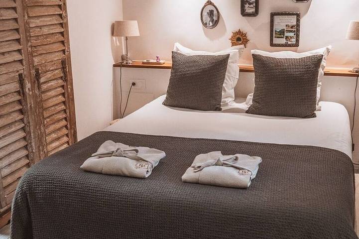 Appartement entier, Cottage Jasmin - Spa privé, vue imprenable in Le Bar-sur-Loup, Côte méditerranéenne (France)