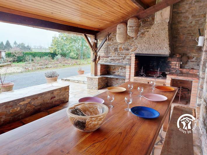 Casa rural con terraza y chimenea, accesible Pmr, cerca de actividades acuáticas in Saint-Aignan-sur-Roë, Mayenne (desambiguación)