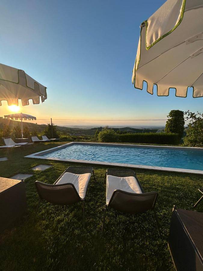 Borgo Piani - Camere di Charme in Mango , Langhe