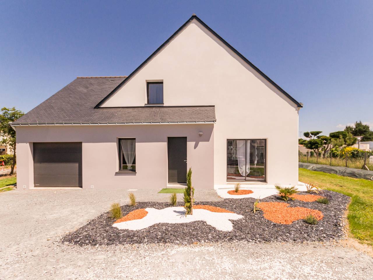 Maison moderne à 100m de la mer avec jardin clos, garage, Wifi, proche camping avec commerces, animaux Ok in Pen Bé, Assérac