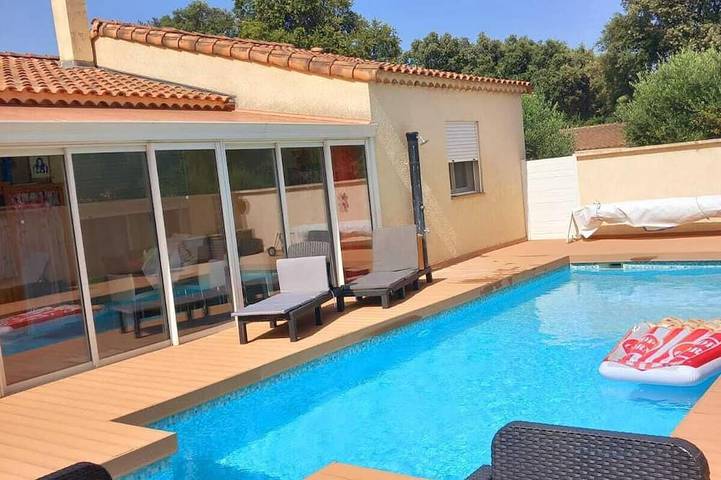 Ferienhaus für 4 Personen, mit Whirlpool und Terrasse sowie Garten - 1