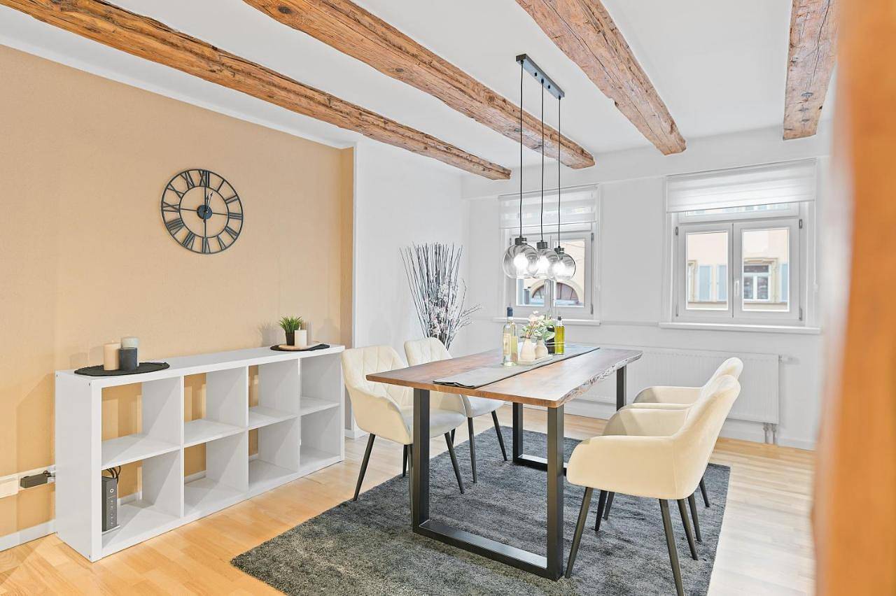 Appartement entier, One-Bedroom Apartment in Ludwigsbourg, Arrondissement de Ludwigsbourg