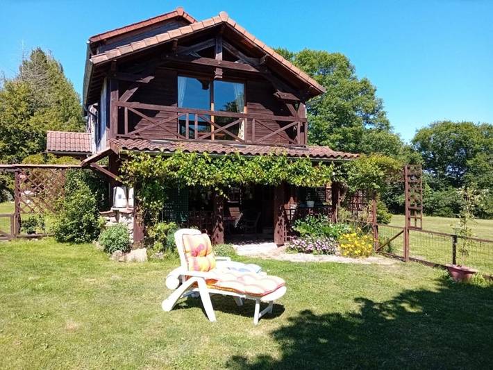 Location de vacances pour 2 personnes, avec vue ainsi que piscine et jardin à Bessines-sur-Gartempe - 2