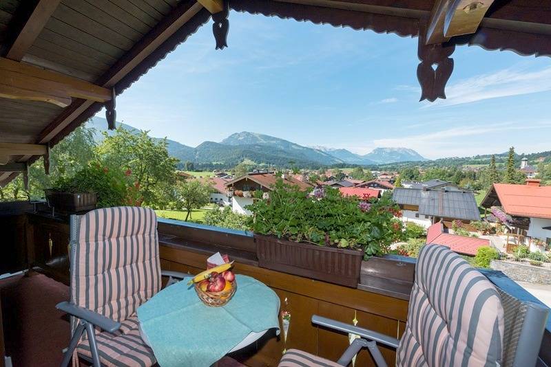 Haus Karoline - Appartement de vacances de deux pièces, 35qm, avec balcon in Reit im Winkl, Alpes bavaroises