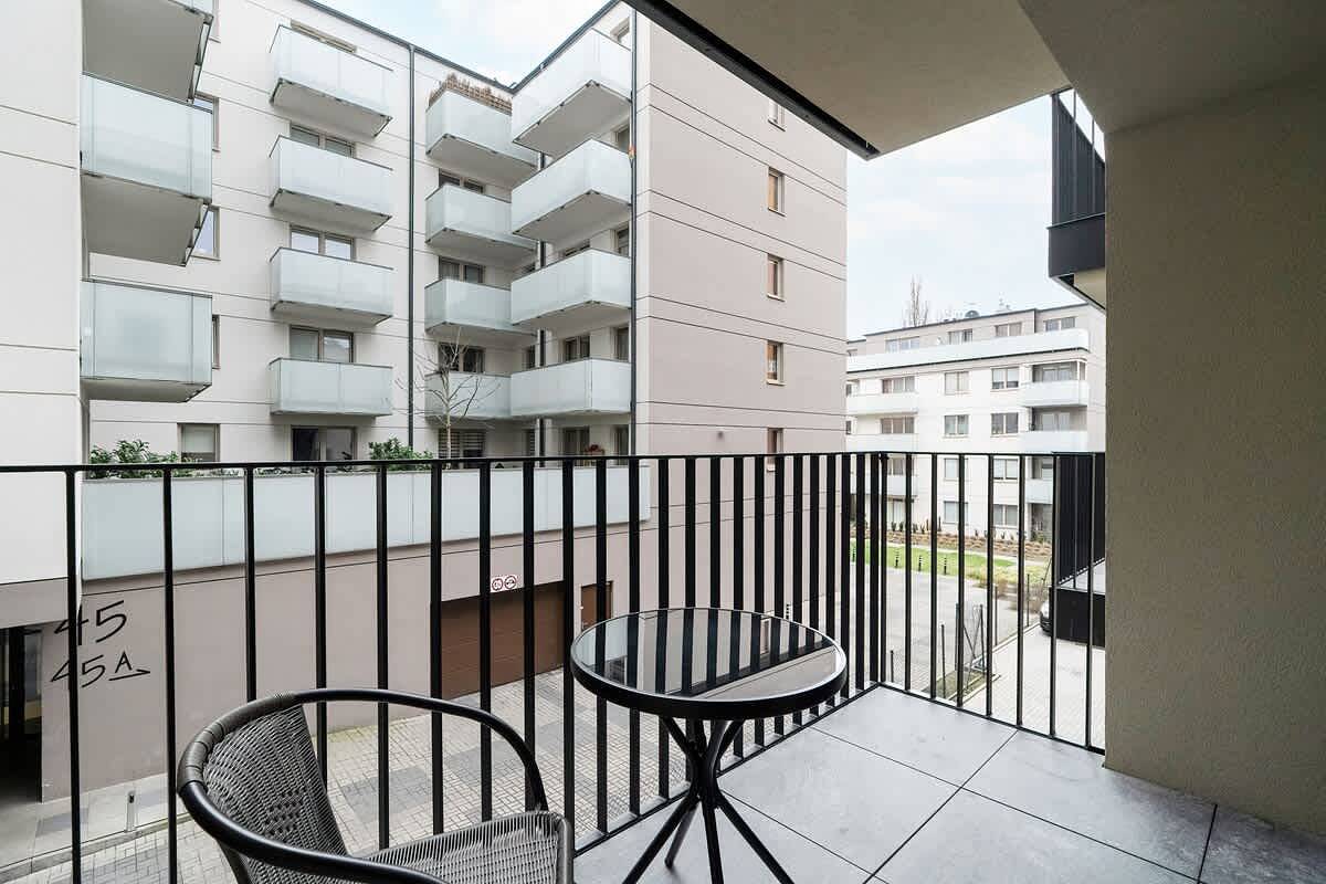 Ganzes Studio, Cozy Studio with a Balcony | Close to the Center of Poznań in Posen, Großpolen