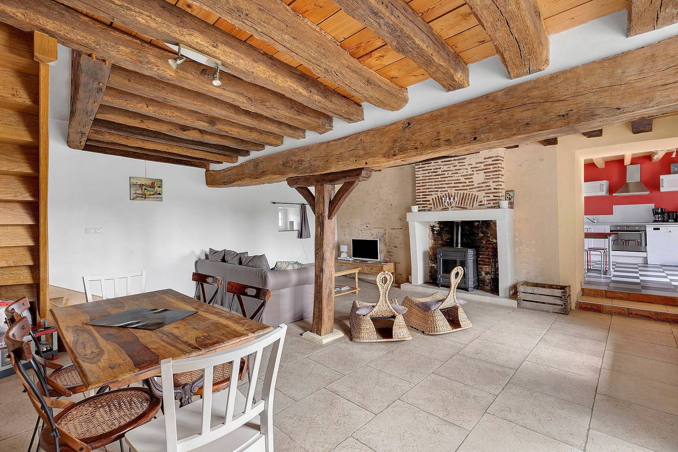 Charmante Maison de Campagne avec piscine partagée et Wi-Fi in Selles-sur-Cher, Région de Romorantin-Lanthenay