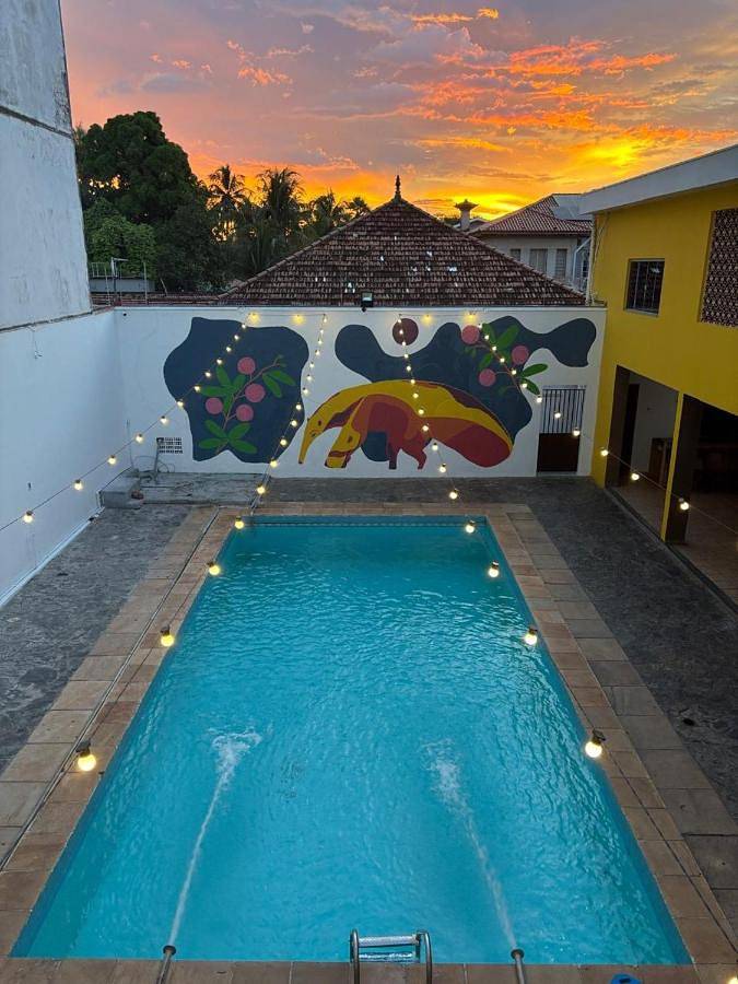 Casas e apartamentos de temporada para 4 pessoas, com vista e jardim e ainda piscina em Corumbá