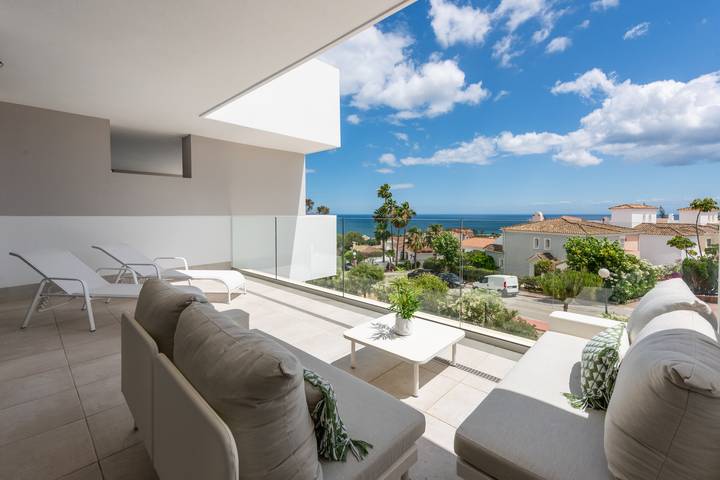 Ferienwohnung für 4 Personen, mit Terrasse und Pool sowie Sauna in Manilva