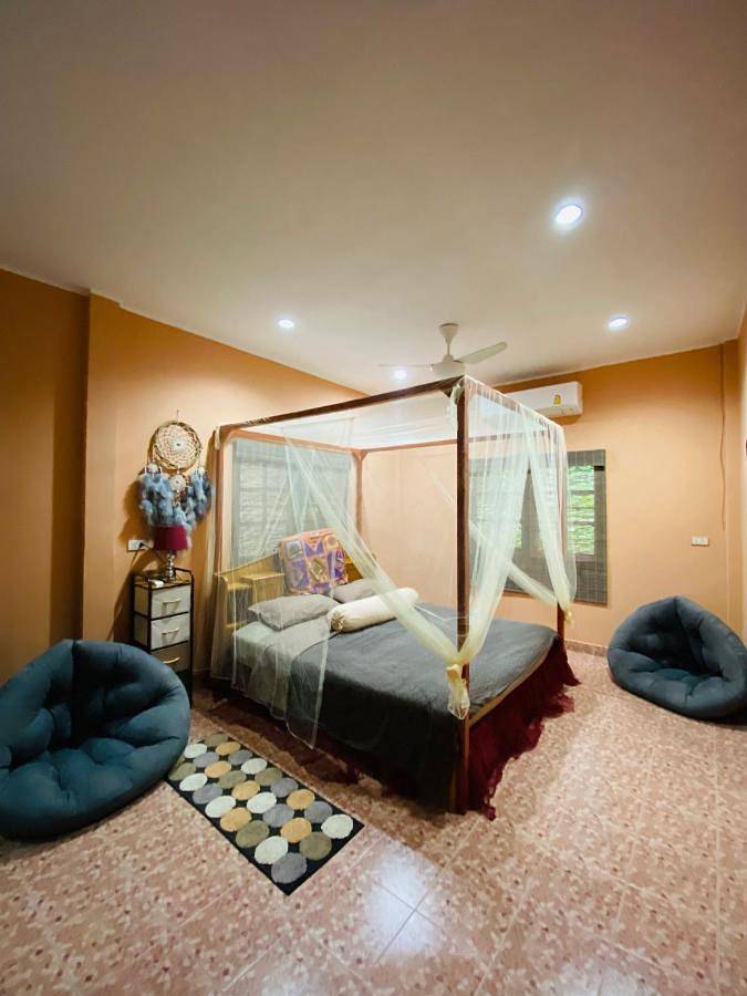 Ferieudlejning for 6 personer, med udsigt og søudsigt samt balkon i Phuket