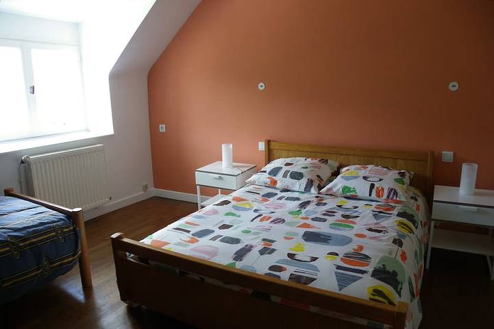 Gîte pour 6 personnes, avec jardin dans Guerlédan - 4