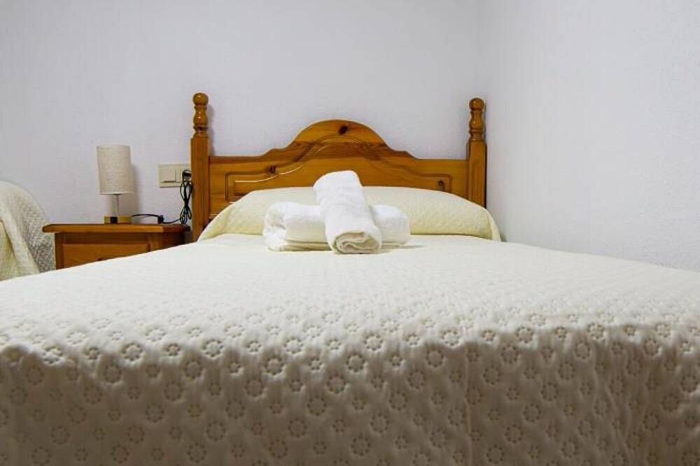 Apartamento entero, Alquiler vacacional en Baza, España in Baza, Geoparque de Granada