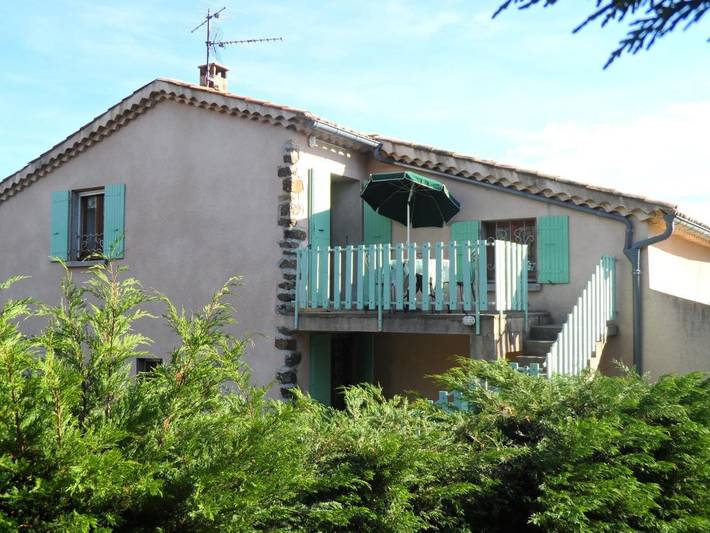 Location de vacances pour 4 personnes, avec terrasse ainsi que jardin et vue à Saint-Jean-le-Centenier - 3