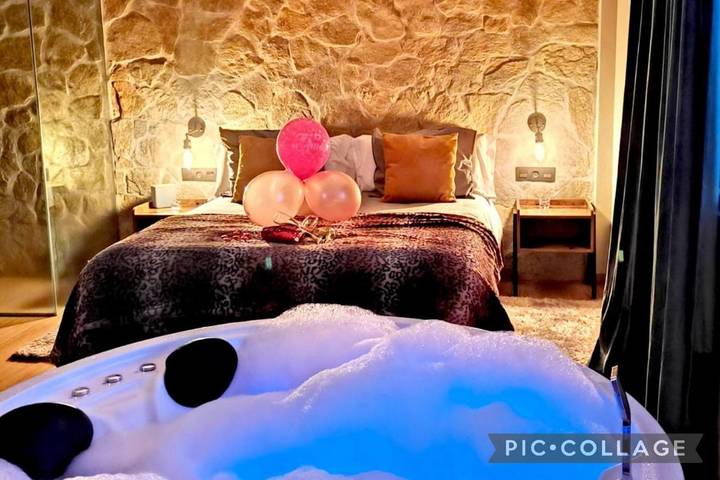 Casa rural para 2 personas, con Balcón y Jacuzzi además de Terraza y Vistas en Benaocaz