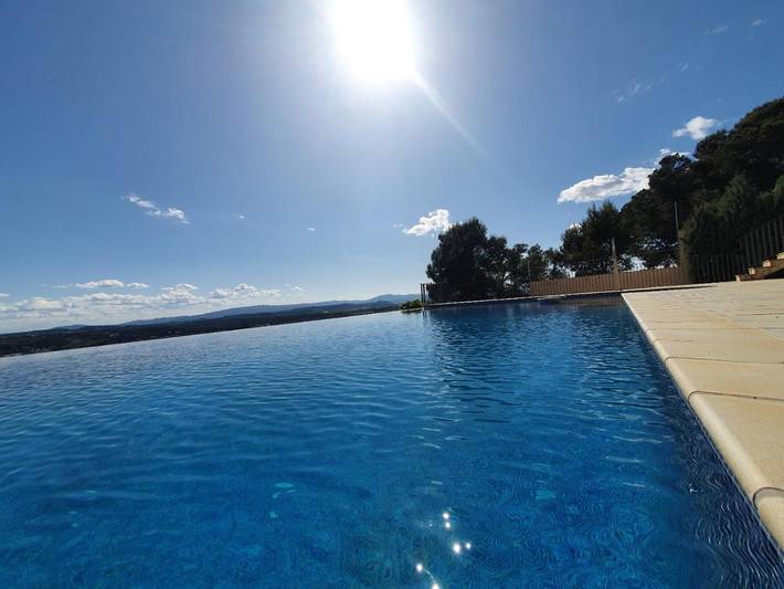 Casa rural para 23 personas, con Balcón y Terraza además de Jardín y Piscina para niños en Torrent - 2