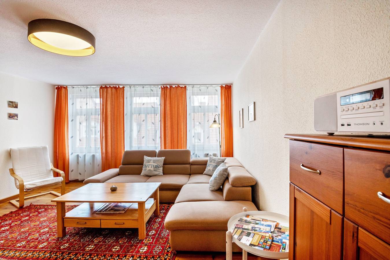Ganze Wohnung, Ferienwohnung "Sonnenschein" mit Gemeinschaftsterrasse und Gemeinschaftsgarten in Naumburg, Saale-Unstrut