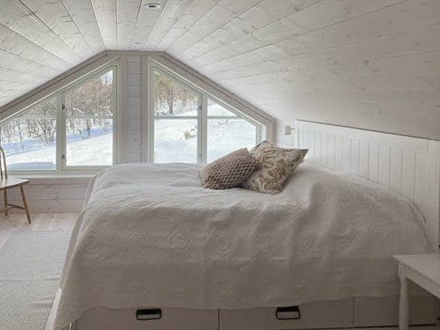 Traditionelle Hütte mit Blick auf die Hardangervidda in Uvdal, Nore og Uvdal