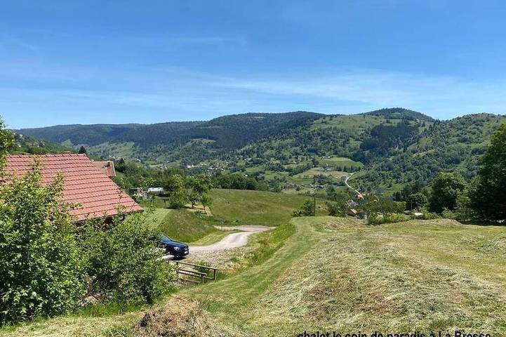 Chalet pour 15 personnes, avec sauna ainsi que jardin et jacuzzi à La Bresse