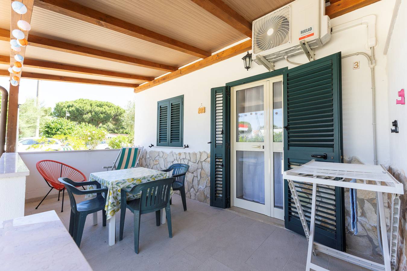 Estudio entero, Estudio 'Francesca, Mono Deluxe B' con terraza compartida, Wi-Fi y aire acondicionado in Peschici, Peschici region