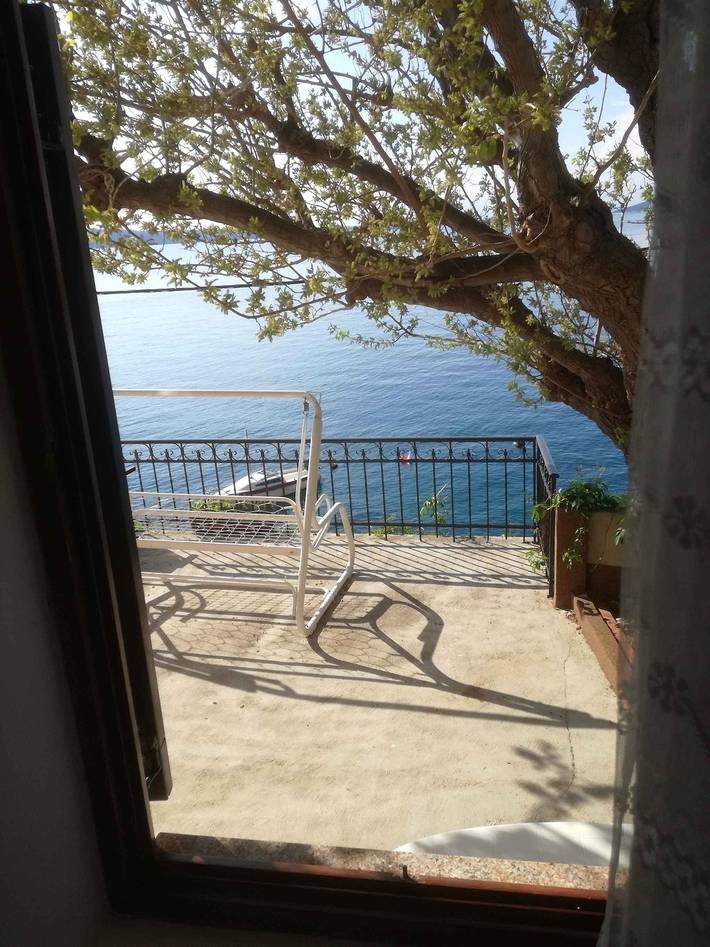 Ganze Ferienwohnung, Ferienwohnung in der Erste Reihe zum Meer  in Jablanac, Naturpark Velebit