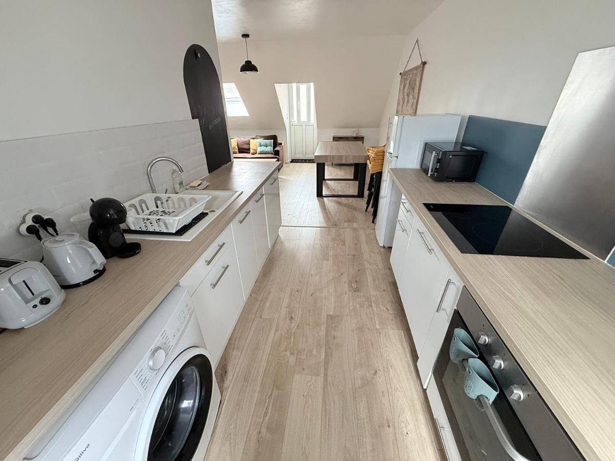 Appartement entier, La nouvelle école in Ruillé-en-Champagne, Sarthe