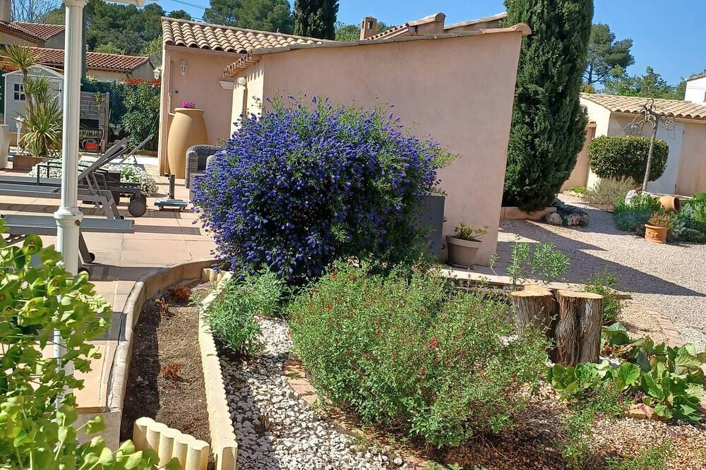 Chambre D'hôtes Pour 2 Personnes Villa Chrisama - Flayosc Var in Flayosc, Draguignan region