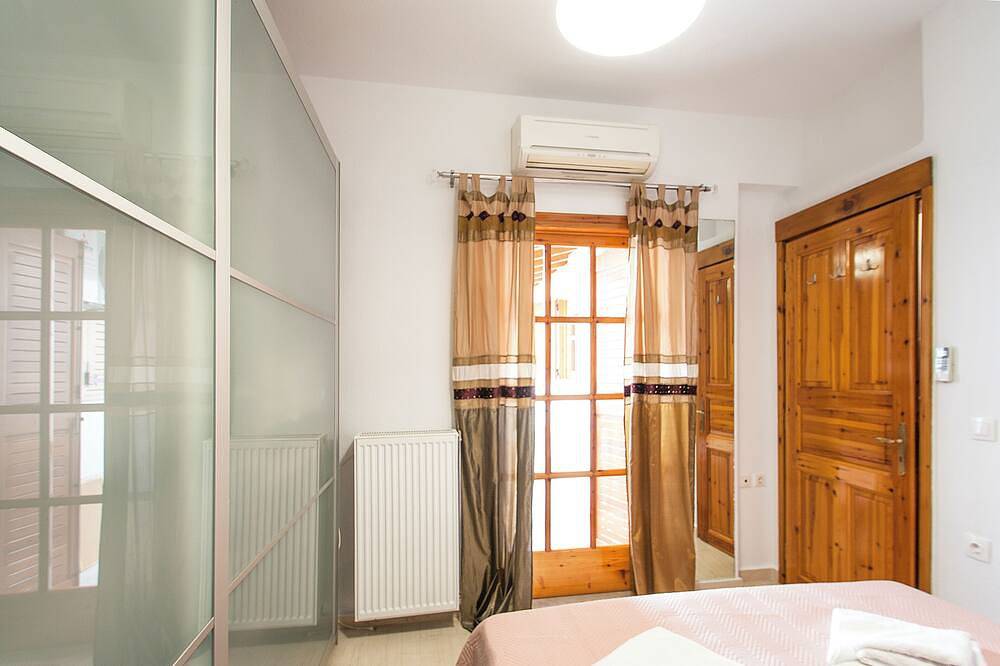 Entire apartment, Penelope Downtown – Cozy Stay in the Heart of Skiathos in Sporades
