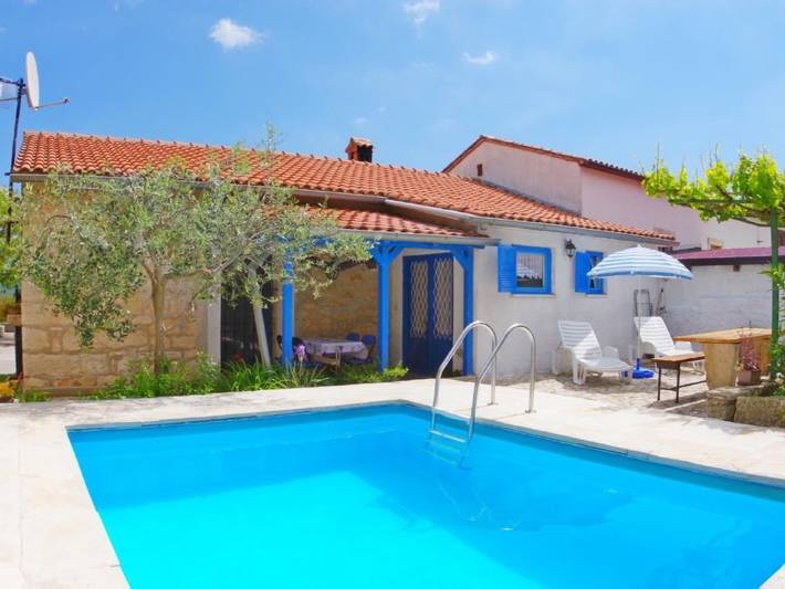 Casa de vacaciones para 4 personas, con jardín además de piscina y terraza - 1