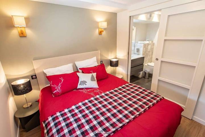 Chalet pour 16 personnes, avec jacuzzi ainsi que jardin et balcon à Saint-Lary - 2