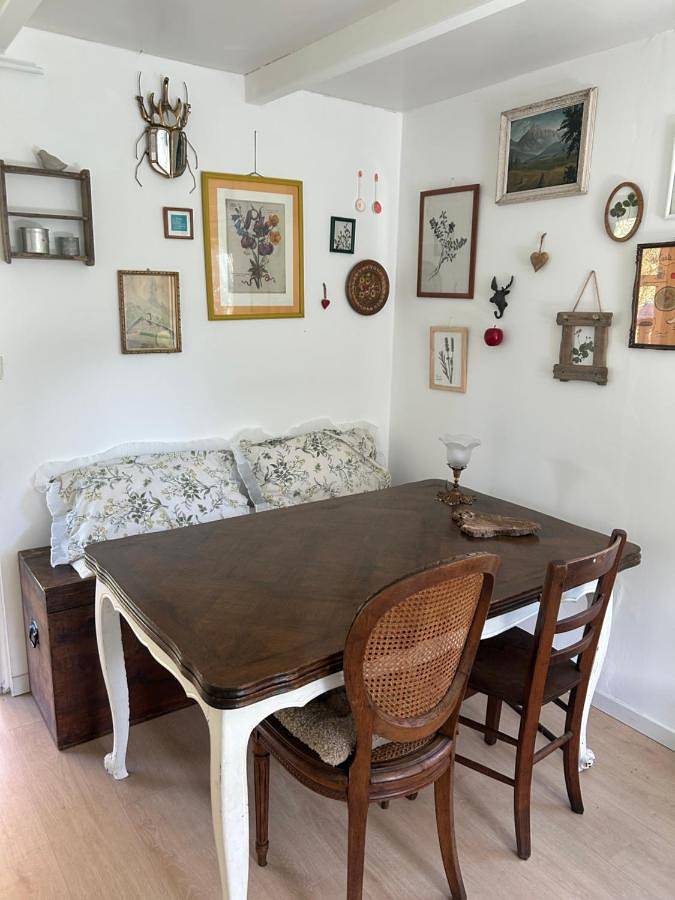 Appartement entier, Chalet sur terrain arboré in Fayet, Parc naturel régional des Grands Causses