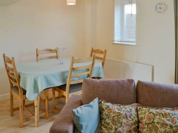Log Cabin for 4 People in Seahouses, Northumberland Coast, Photo 4